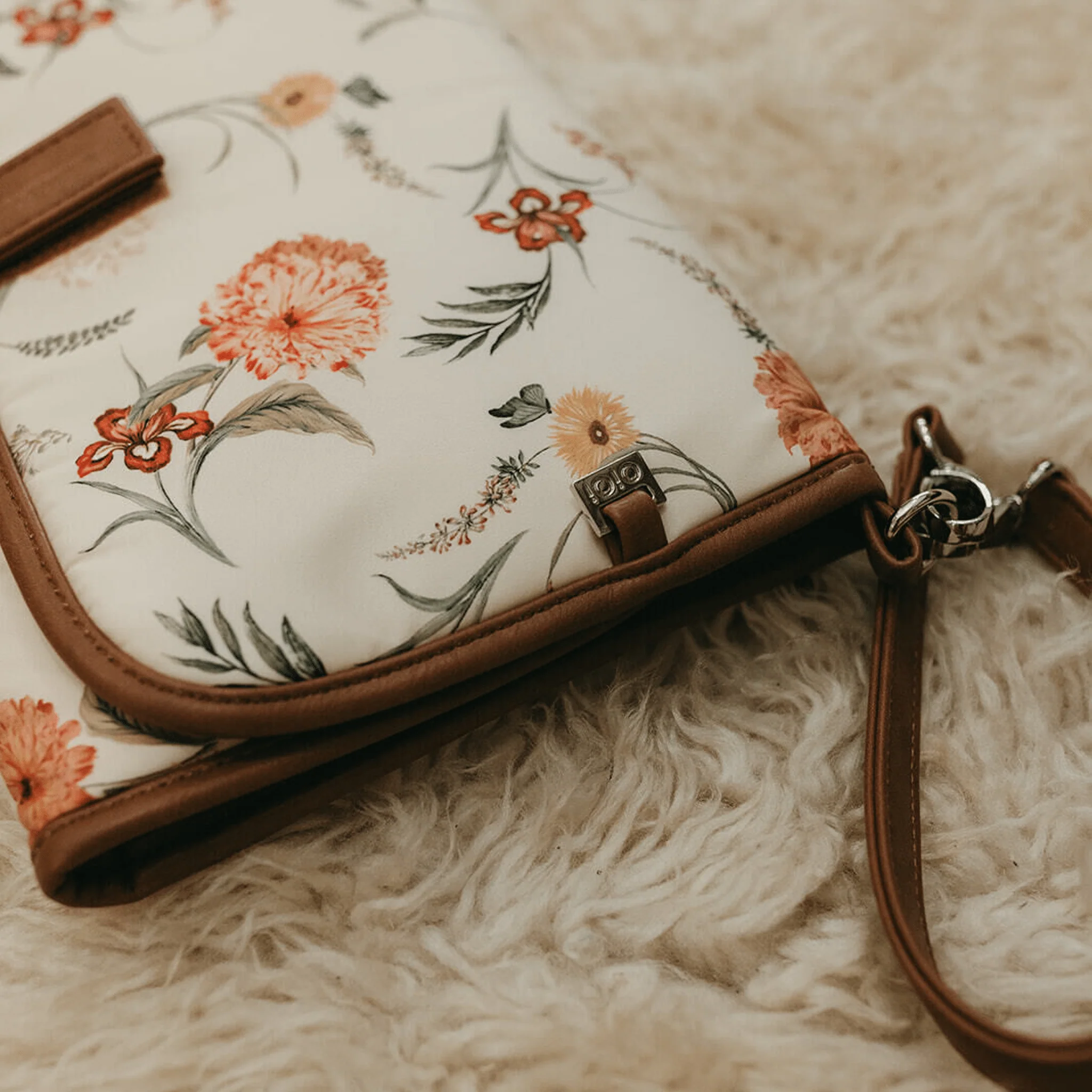 Change Mat Clutch - Wildflower - Image 4